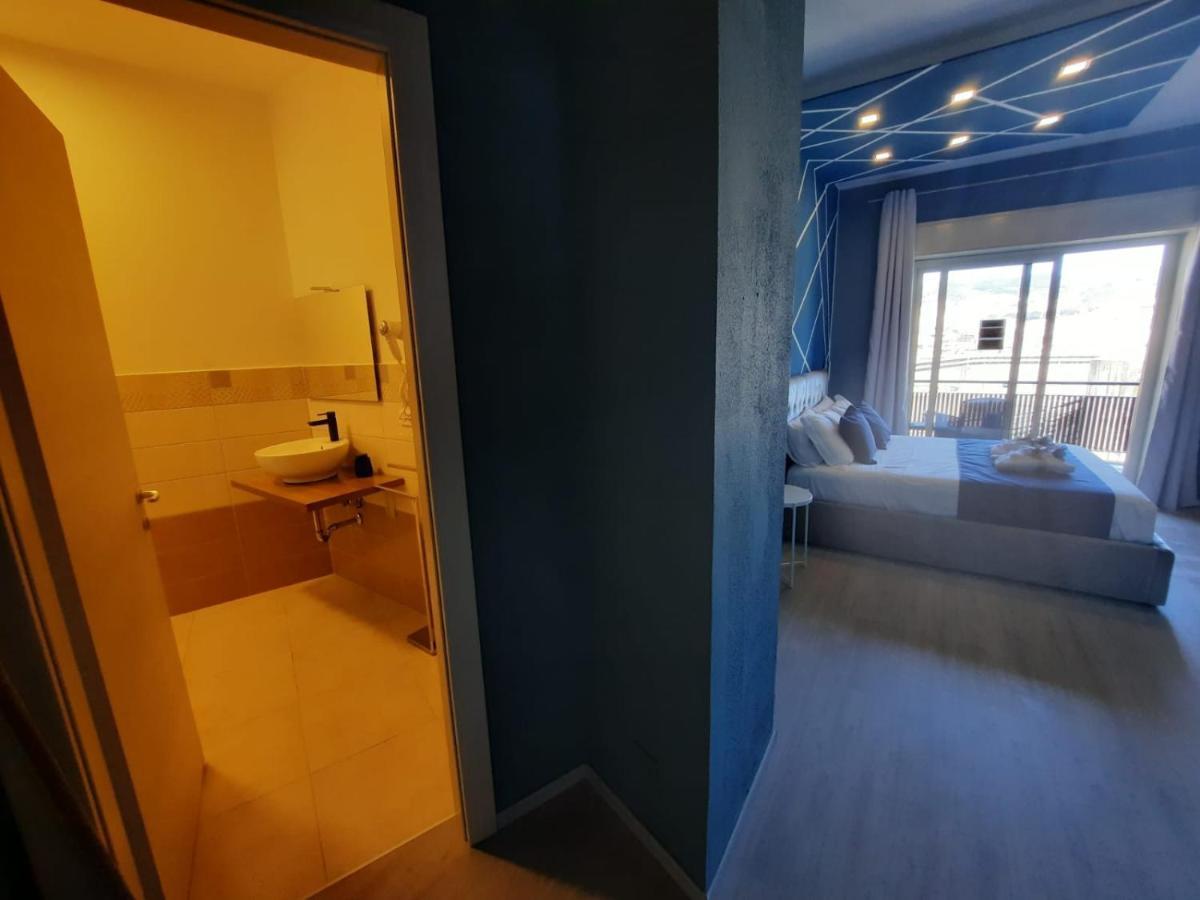U Baruni B&B Messina Eksteriør billede