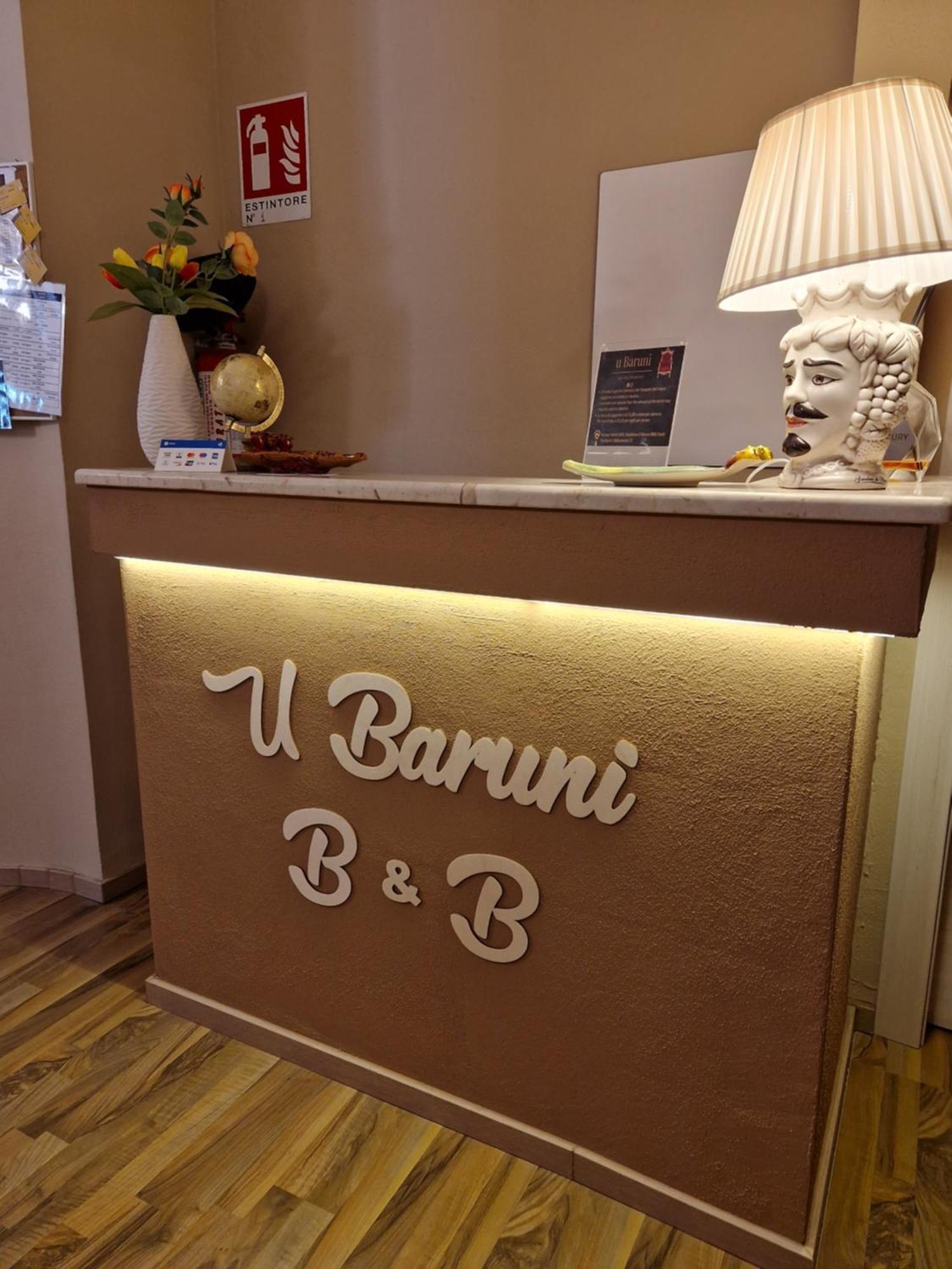 U Baruni B&B Messina Eksteriør billede