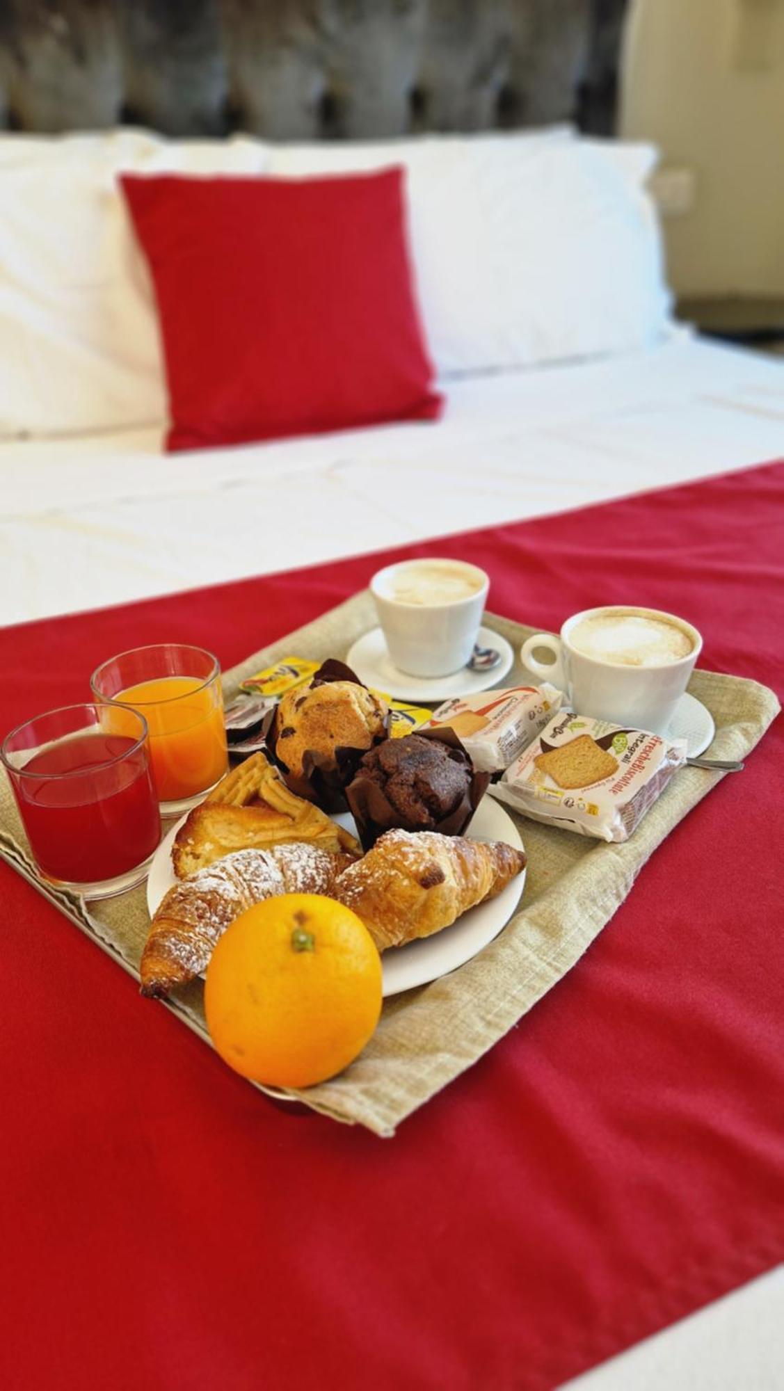 U Baruni B&B Messina Eksteriør billede